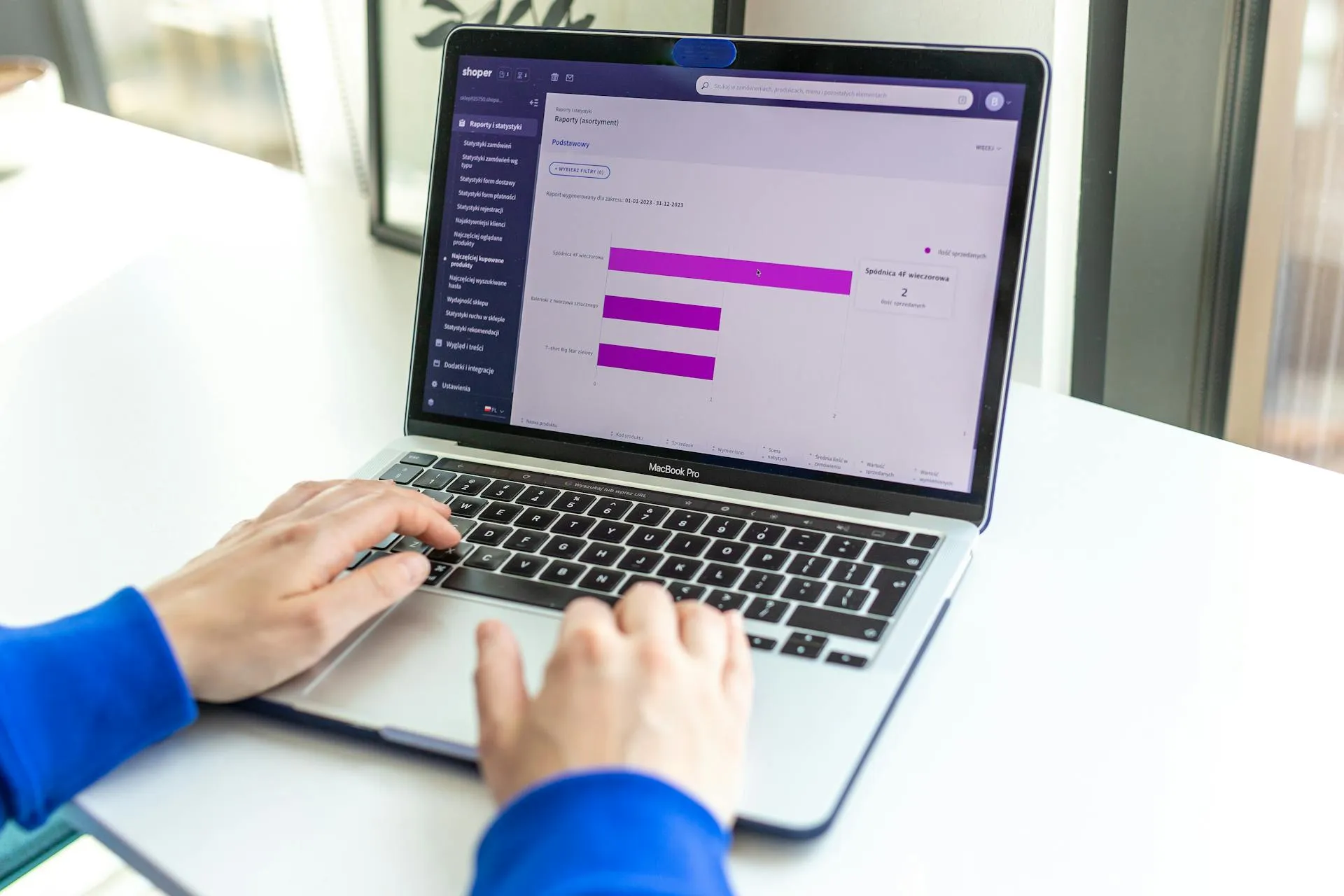 Professional setting up Google Analytics account and configuring tracking